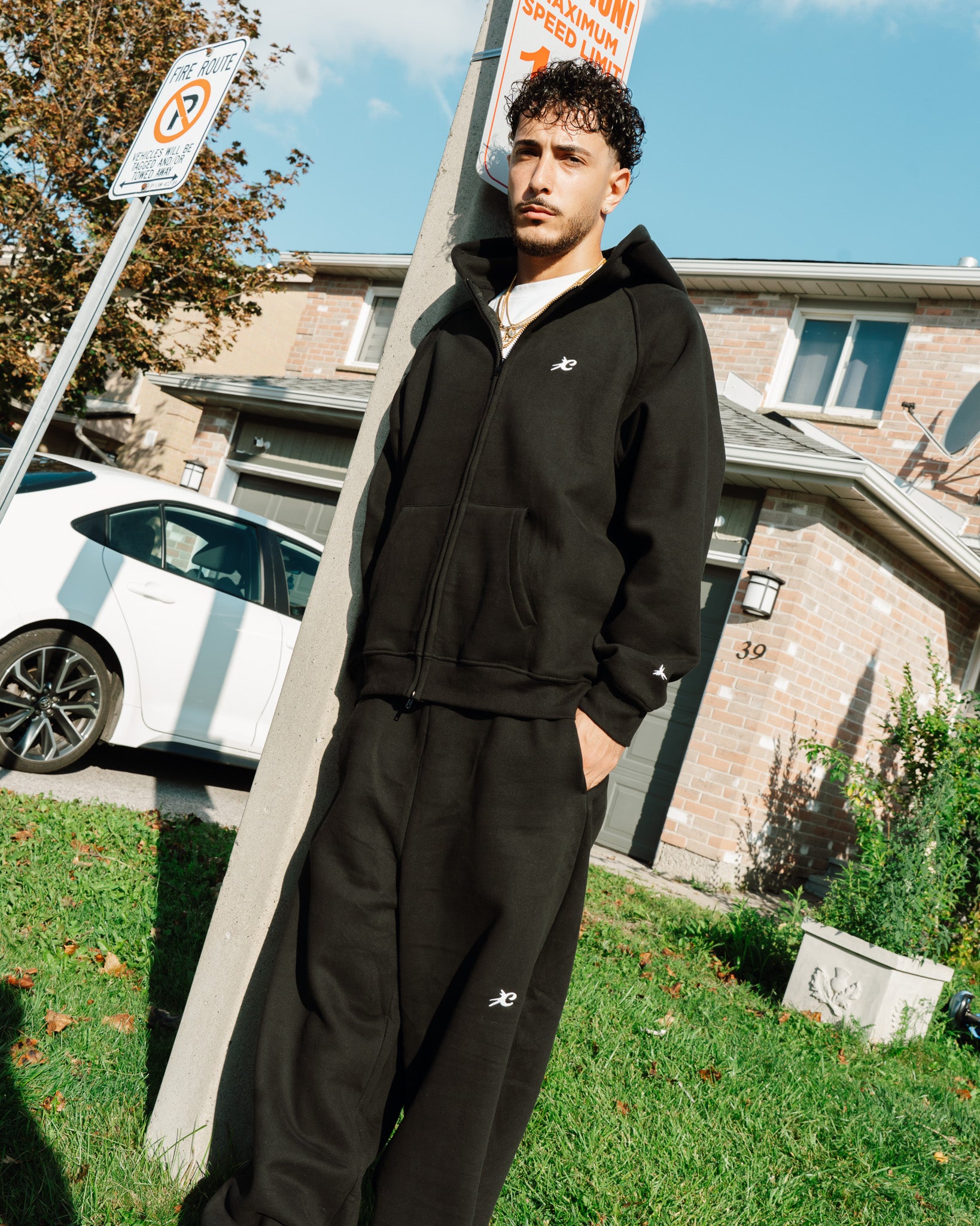 BLACK BASICS SWEATPANTS