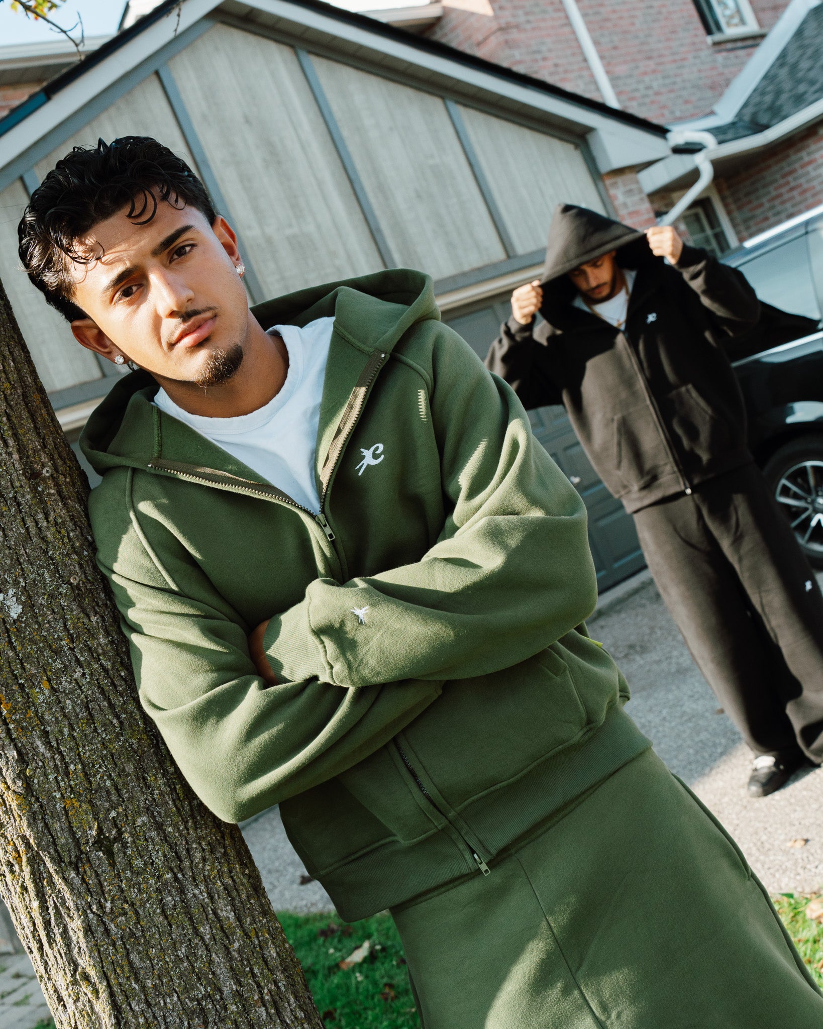 BASICS TRACKSUIT