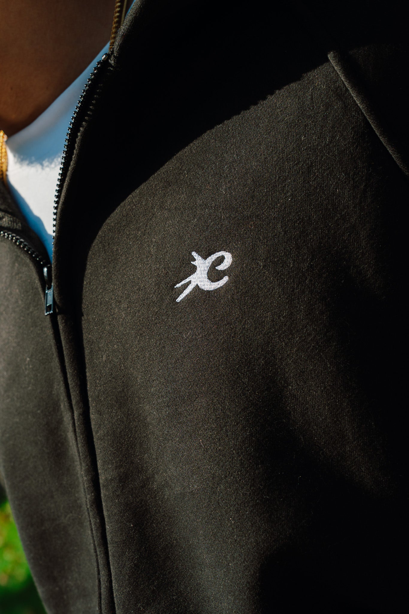 BASICS TRACKSUIT