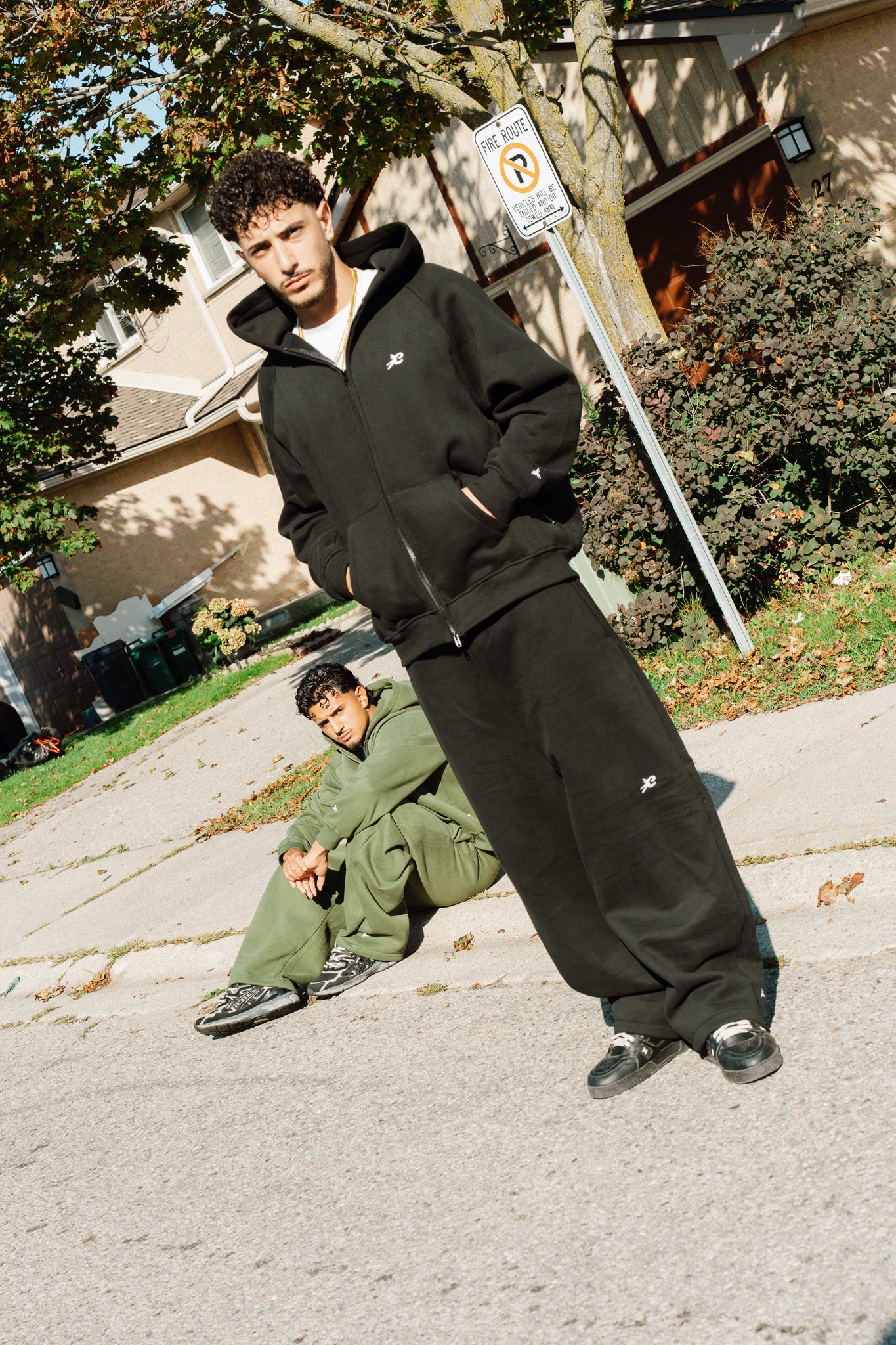 BASICS TRACKSUIT