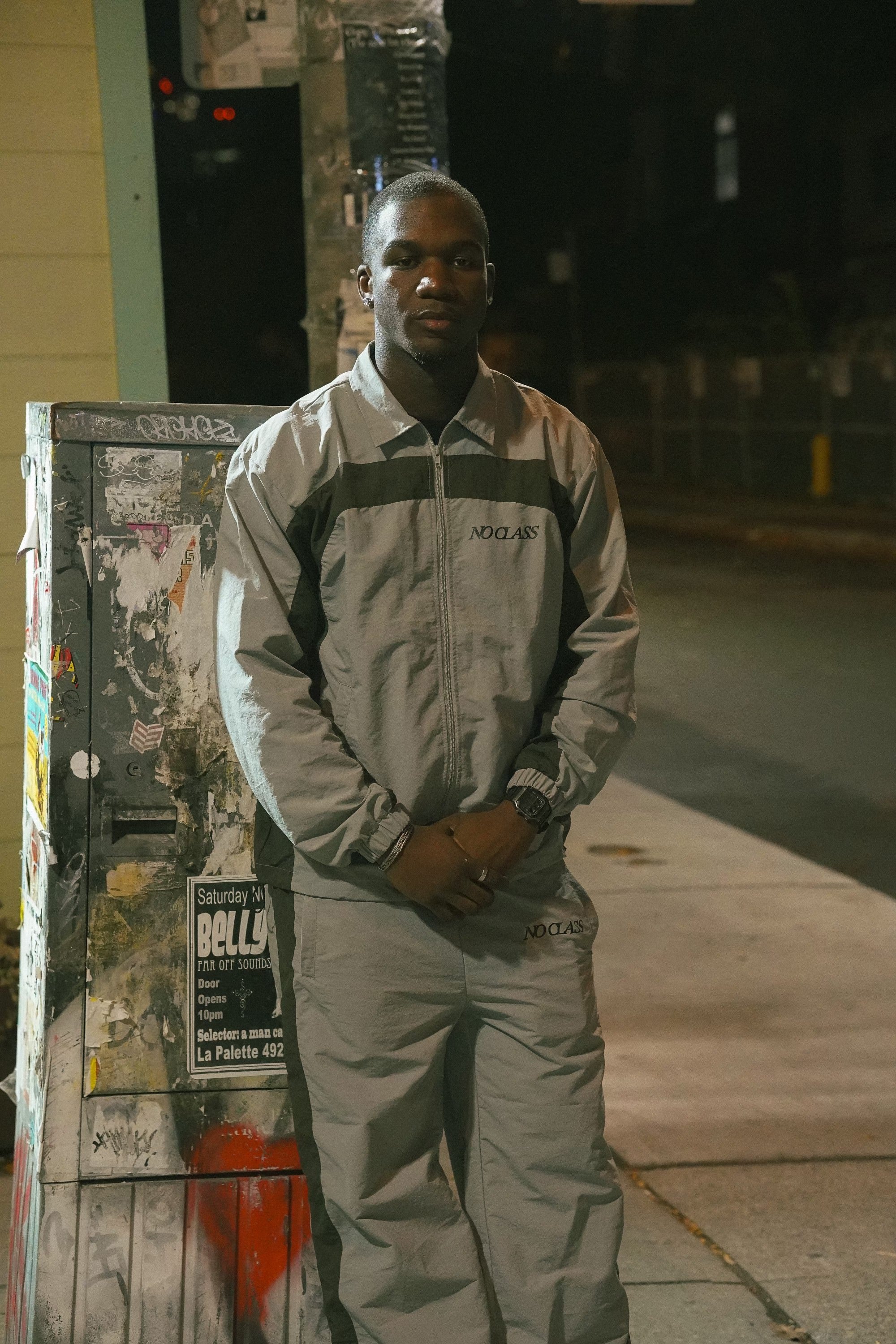 GREY WINDBREAKER BOTTOM