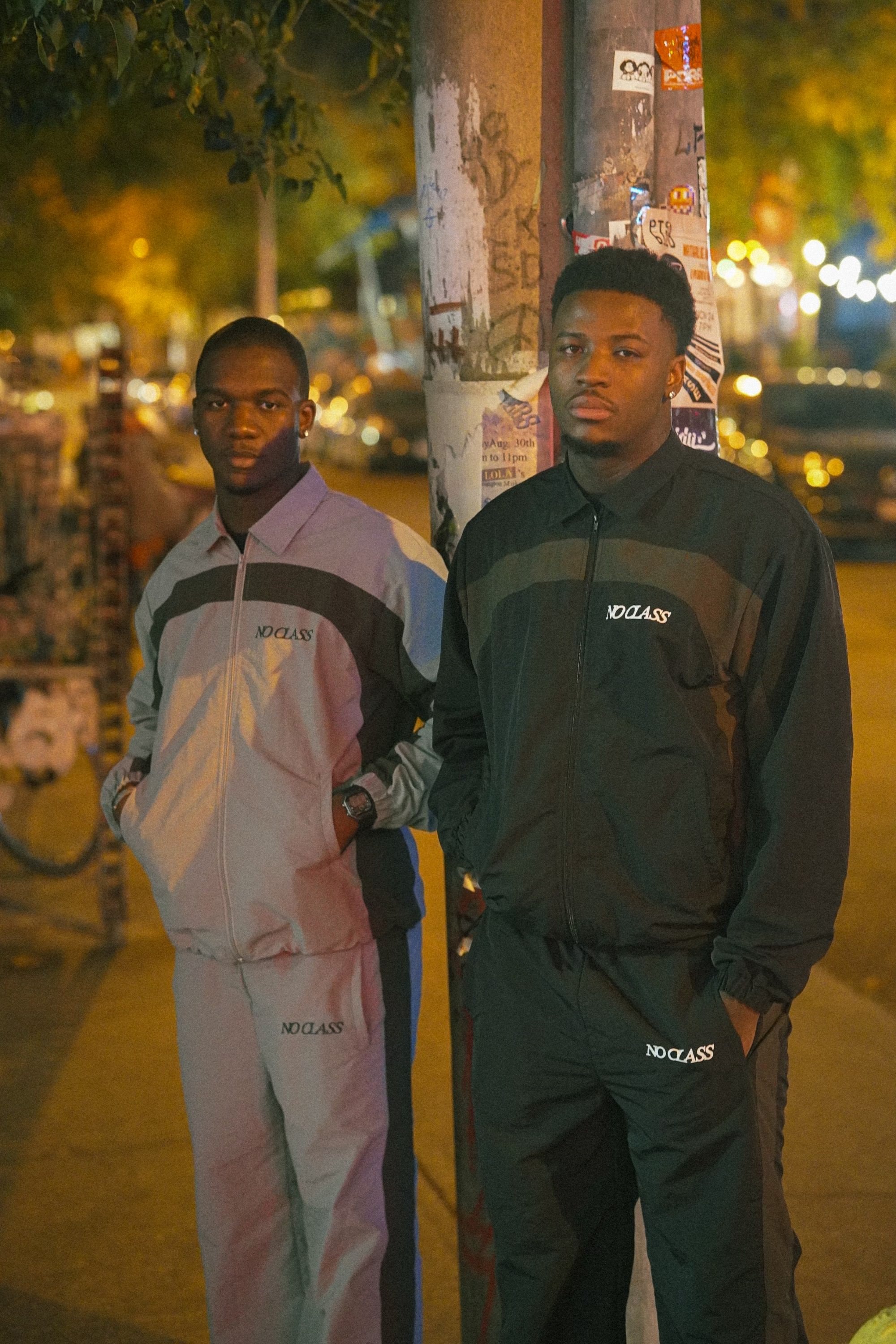 BLACK WINDBREAKER BOTTOM