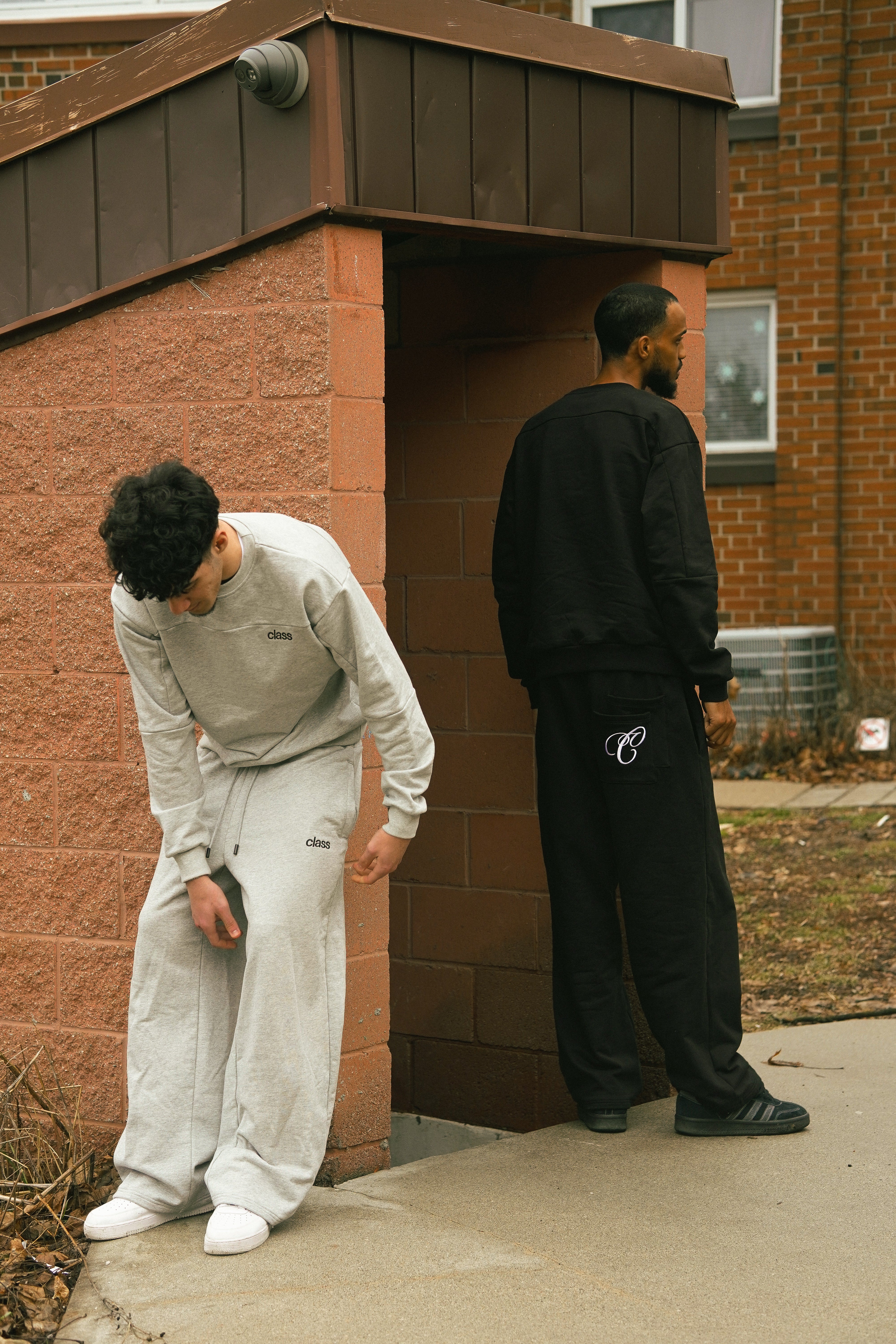 GREY JOGGERS