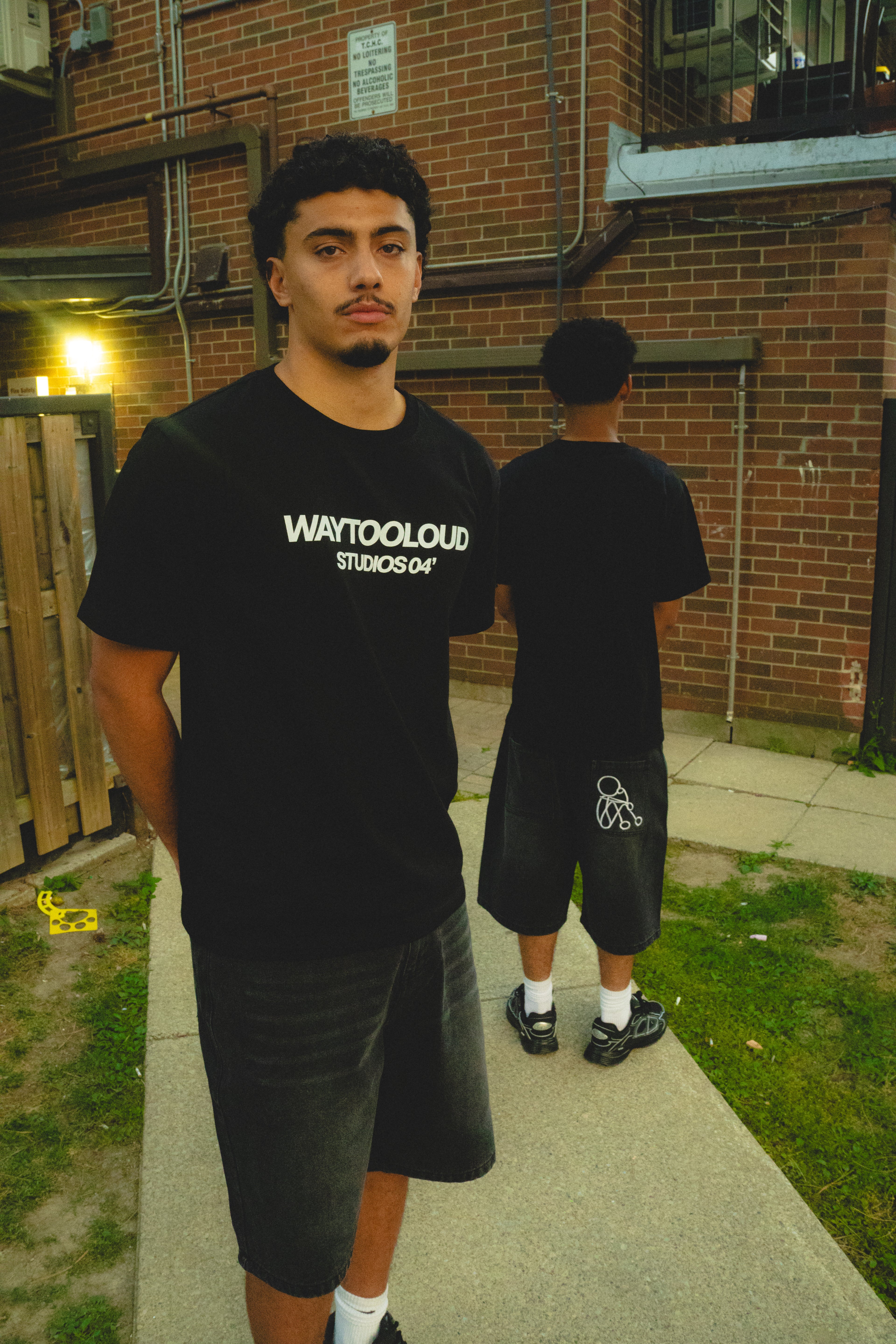 "WAYTOOLOUD" T-SHIRT